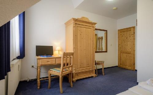Hotel Zum Engel In Speyer - Roemerberg Berghausen  المظهر الخارجي الصورة