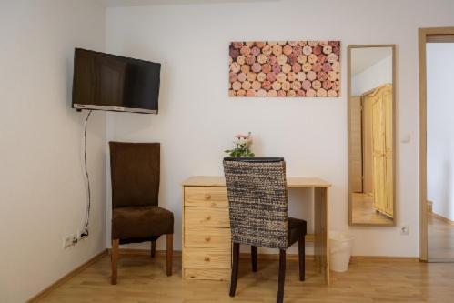 Hotel Zum Engel In Speyer - Roemerberg Berghausen  المظهر الخارجي الصورة